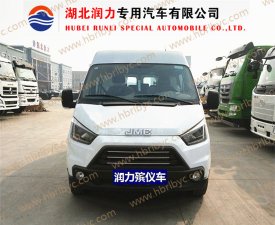 富宁客户订购的特顺殡仪车和新全顺殡仪车今天发车