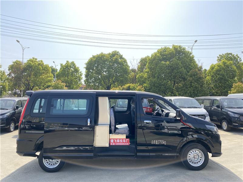福田G5殡仪车