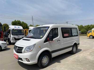 福田图雅诺殡仪车(短轴低顶)