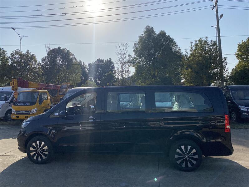 奔驰威霆殡仪车