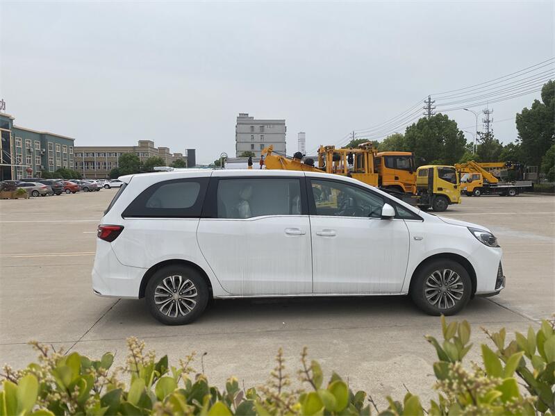 别克GL8殡仪车